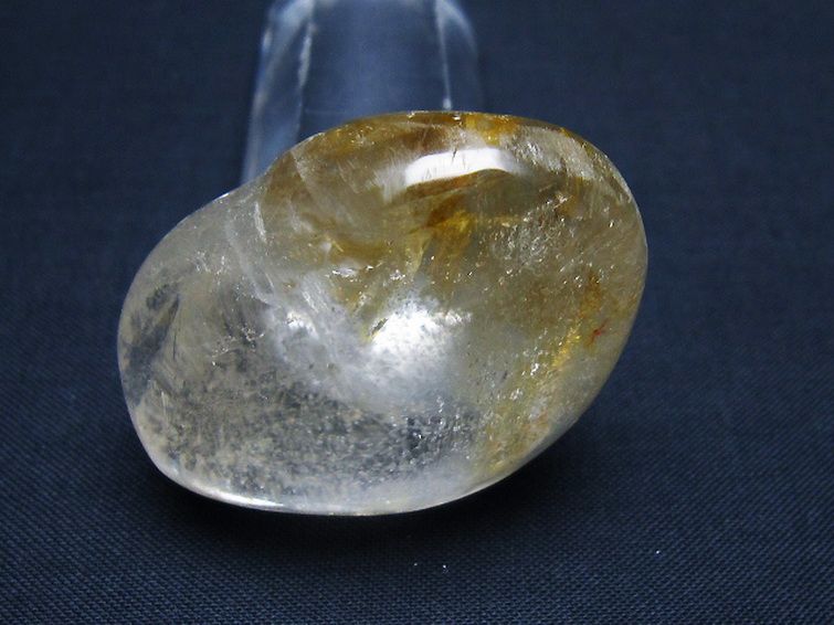 ヒマラヤ水晶ハート 置物 [t387-14368] 2枚目