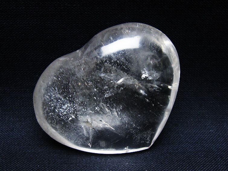 ヒマラヤ水晶ハート 置物 [t387-14445] 2枚目