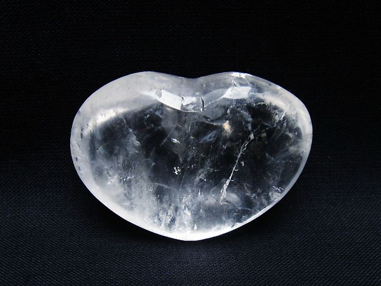 ヒマラヤ水晶ハート 置物 [t387-14455] 1枚目