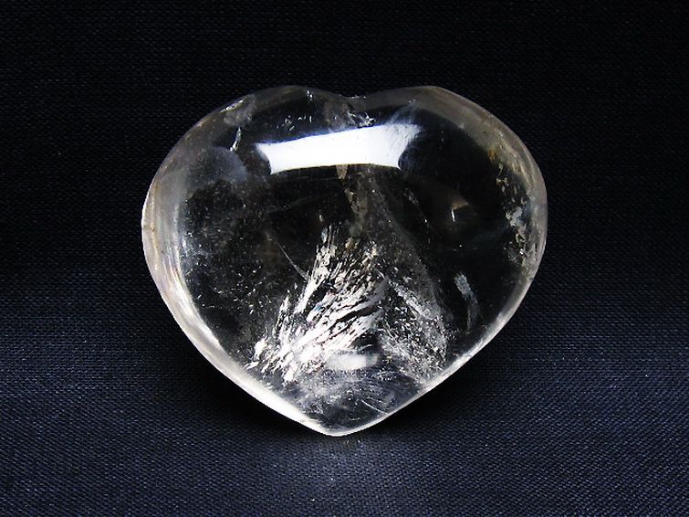 ヒマラヤ水晶ハート 置物 [t387-14521] 1枚目