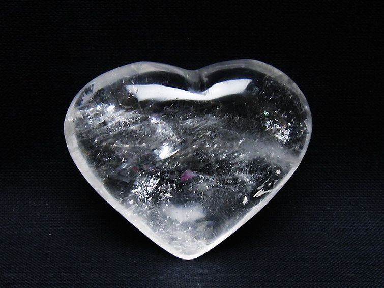 ヒマラヤ水晶ハート 置物 [t387-14557] 1枚目