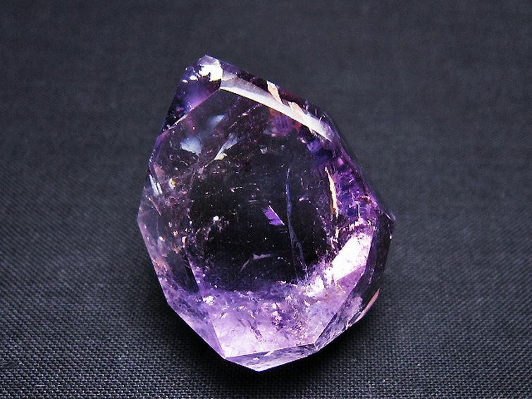 虹入り アメジスト 原石[T436-2963] 2枚目