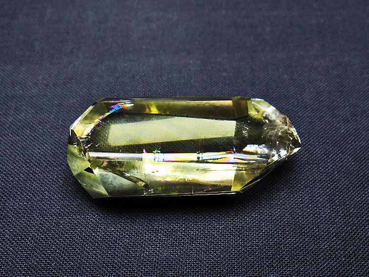 虹入り 黄水晶(シトリン) 原石 [t436-2981] 2枚目