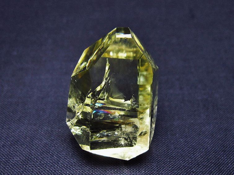 虹入り 黄水晶(シトリン) 原石 [t436-2995] 1枚目