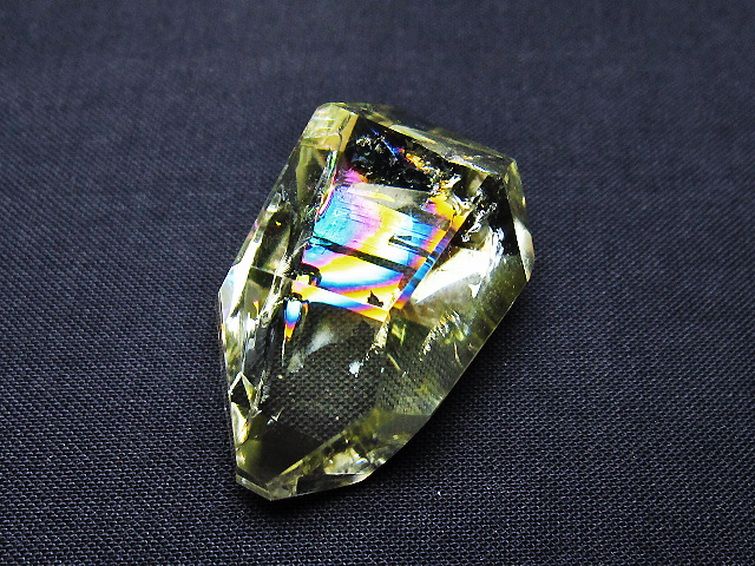 虹入り 黄水晶(シトリン) 原石 [t436-2995] 3枚目