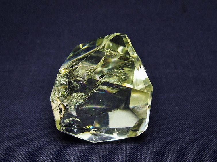 虹入り 黄水晶(シトリン) 原石[T436-2999] 1枚目