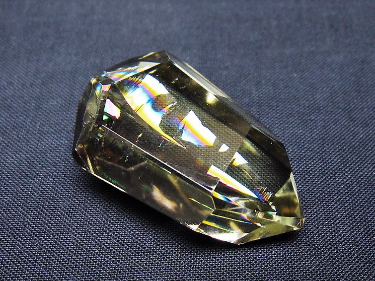 虹入り 黄水晶(シトリン) 原石 [t436-3015]