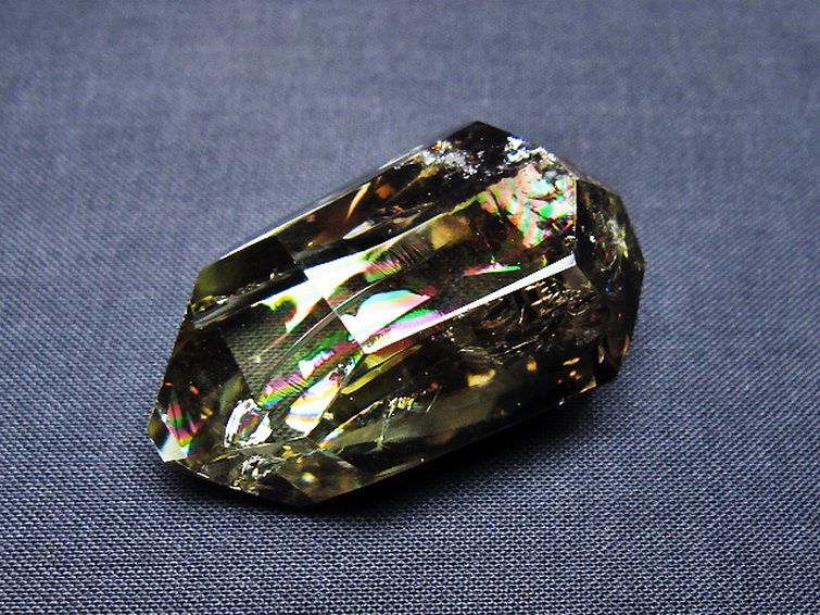 虹入り シトリンファントム 原石 [t436-3021] 1枚目