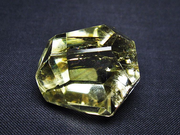 虹入り 黄水晶(シトリン) 原石 [t436-3040] 2枚目