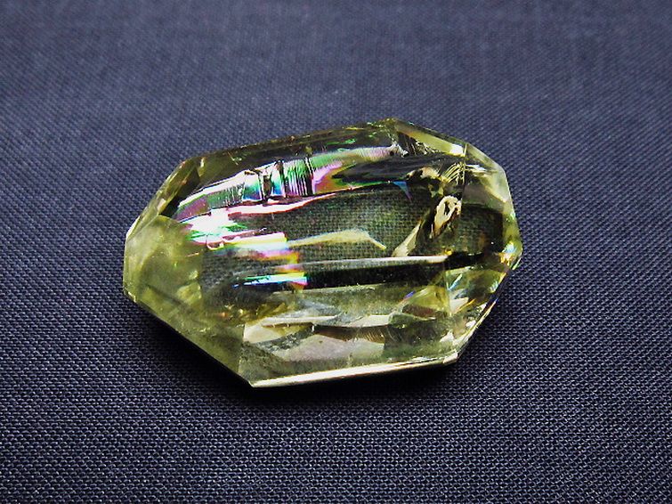 虹入り 黄水晶(シトリン) 原石 [t436-3052] 2枚目