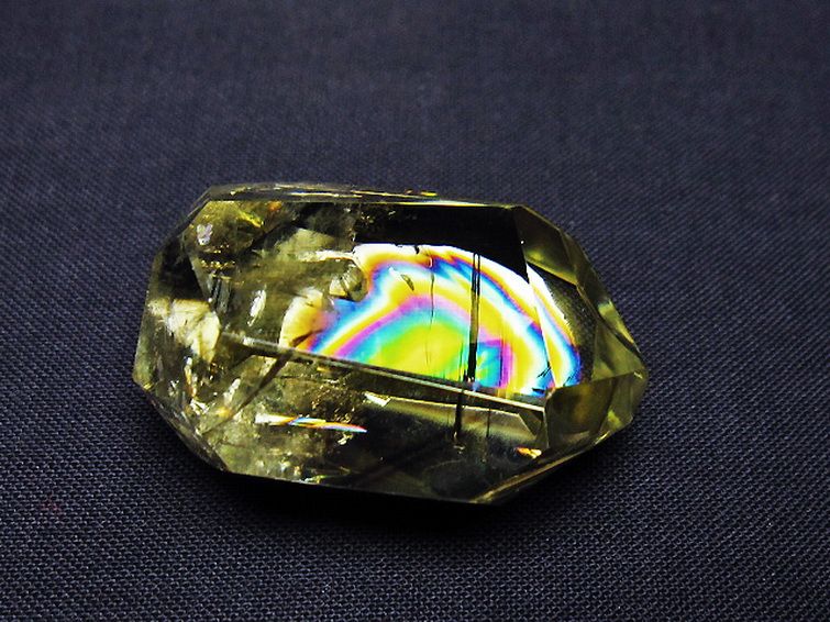 虹入り シトリンファントム 原石[T436-3063] 3枚目