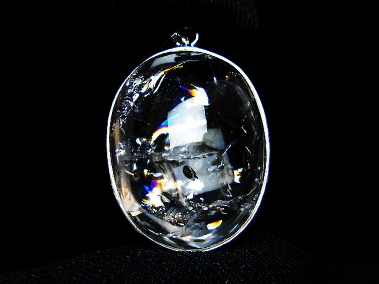 アイリスクォーツ 虹入り レインボー水晶 ペンダント [t436-3141]