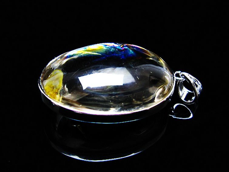 虹入り ライトニング水晶 ペンダント [t436-3179] 2枚目