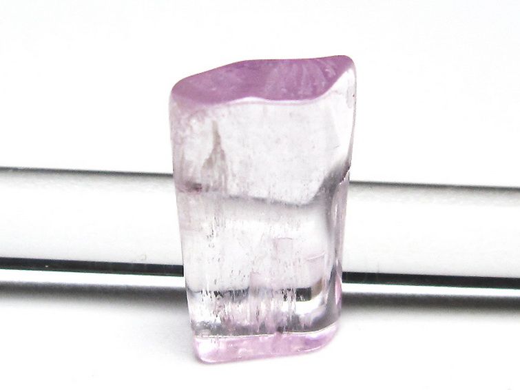 クンツァイト 原石 [t441-780] 3枚目