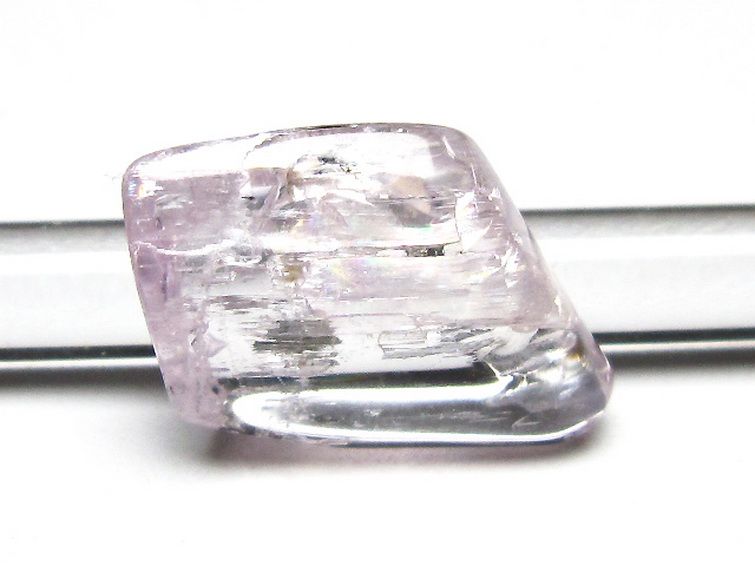 クンツァイト 原石 [t441-781] 3枚目