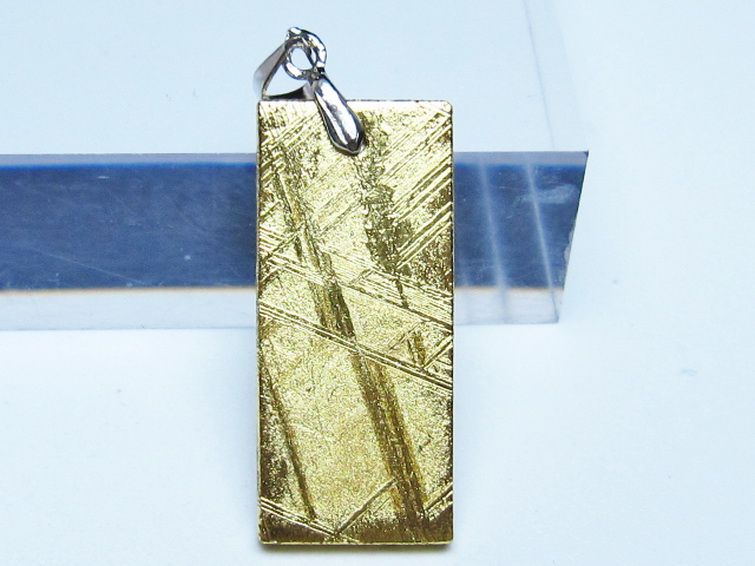 ゴールドギベオン メテオライト ペンダント [t452-3692] 1枚目