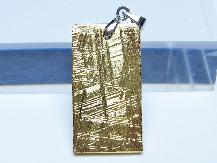 ゴールドギベオン メテオライト ペンダント [t452-3699] 1枚目