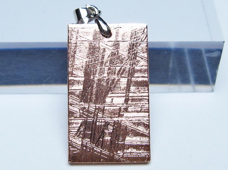 ピンクゴールドギベオン メテオライト ペンダント [t452-3713] 1枚目