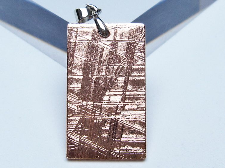 ピンクゴールドギベオン メテオライト ペンダント [t452-3713] 2枚目