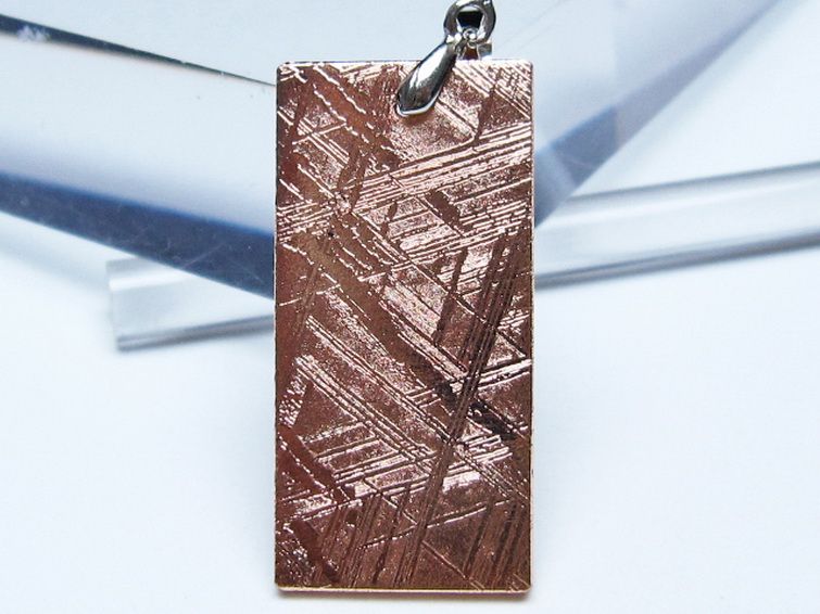 ピンクゴールドギベオン メテオライト ペンダント [t452-3717] 1枚目