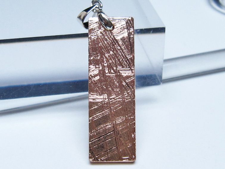 ピンクゴールドギベオン メテオライト ペンダント [t452-3720] 1枚目