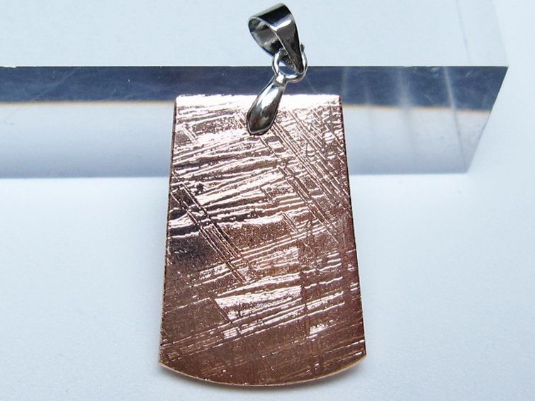 ピンクゴールドギベオン メテオライト ペンダント [t452-3737] 1枚目