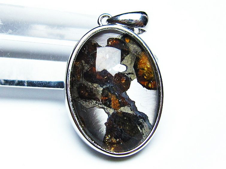 パラサイト隕石 かんらん石 ペンダント [t453-3031] 2枚目