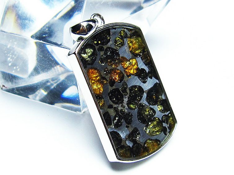 パラサイト隕石 かんらん石 ペンダント [t453-3066] 3枚目