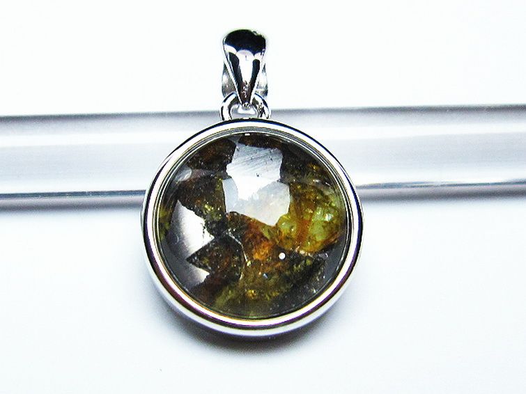 パラサイト隕石 かんらん石 ペンダント [t453-3108] 2枚目
