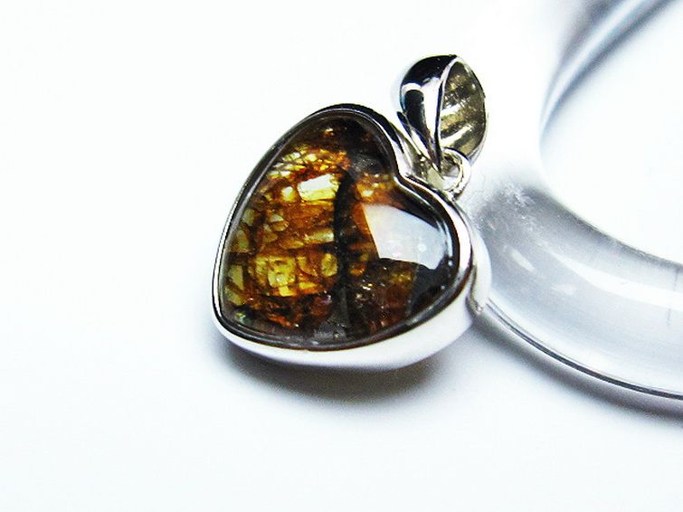 パラサイト隕石 かんらん石 ハート ペンダント [t453-3148] 3枚目