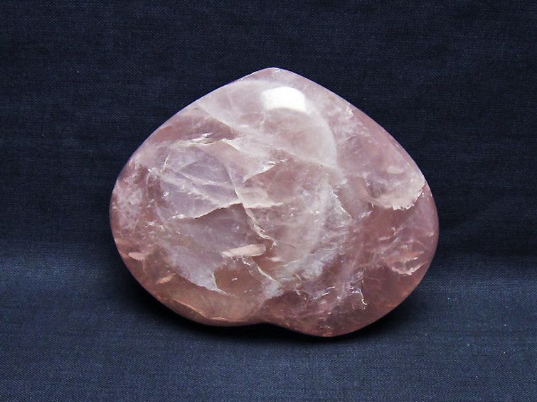 ローズクォーツハート 置物 [t457-4315] 3枚目