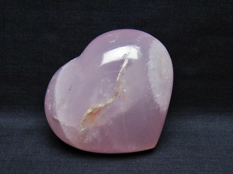 ローズクォーツハート 置物 [t457-4375] 1枚目