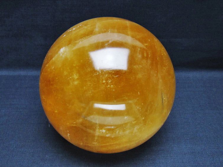 1.8Kg カルサイト 丸玉 113mm [T461-11381] 1枚目