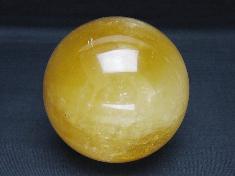 カルサイト 丸玉 85mm [t461-11662] 1枚目