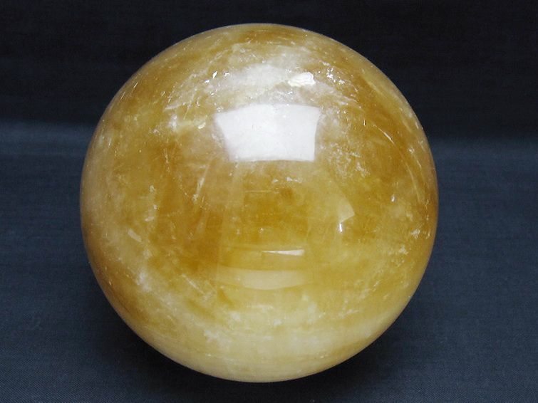 1.7Kg カルサイト 丸玉 110mm [t461-11668] 1枚目