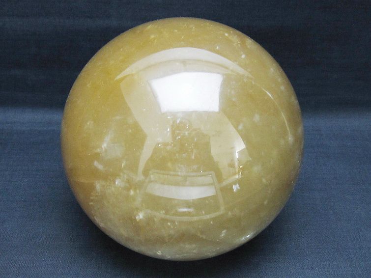 2.6Kg カルサイト 丸玉 127mm [t461-11674] 1枚目