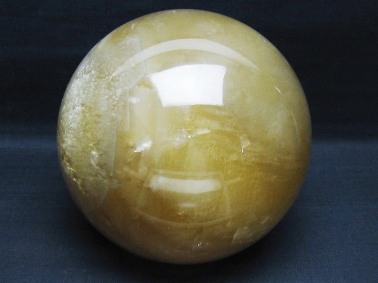 3.9Kg カルサイト 丸玉 145mm [t461-11717] 1枚目
