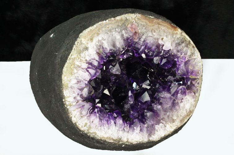 1.6Kg ウルグアイ産 サークルジオード アメジストドーム [t466-1851] 3枚目