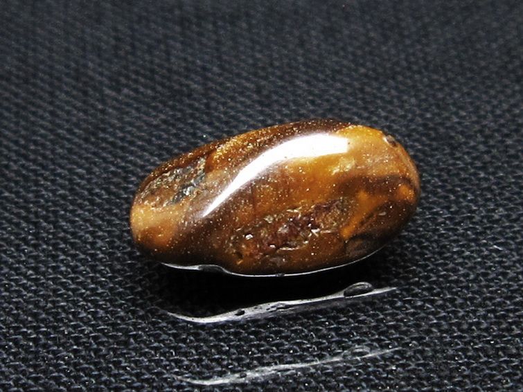 アイアンオパール 原石 [t468-550] 1枚目