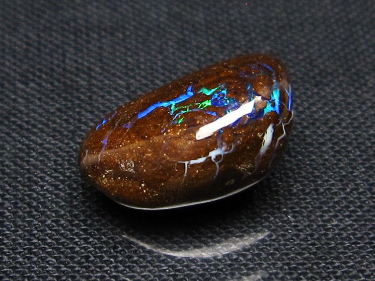 アイアンオパール 原石 [t468-736] 1枚目