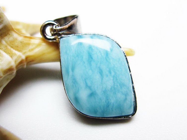 ラリマー ペンダント [T495-4240] 1枚目