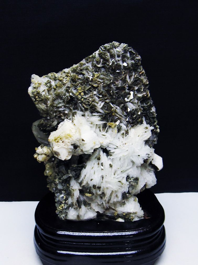 レムリアンシード 水晶クラスター 雲母入り [t501-4277] 1枚目