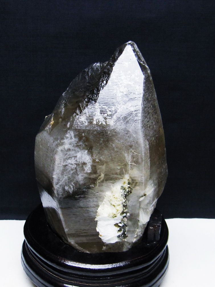 2.5Kg 雲母入り ヒマラヤ水晶 原石 [t501-4298] 1枚目