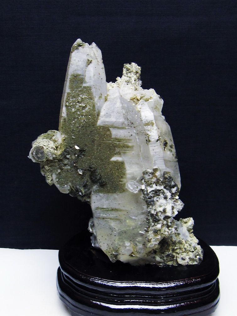 1.2Kg 雲母入り ヒマラヤ水晶 原石 [t501-4314] 1枚目