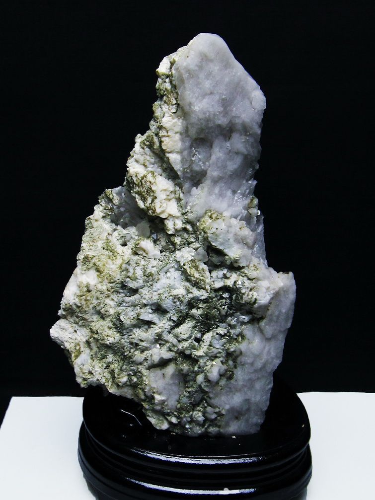 1.8Kg 雲母入り ヒマラヤ水晶 原石 [t501-4319] 1枚目