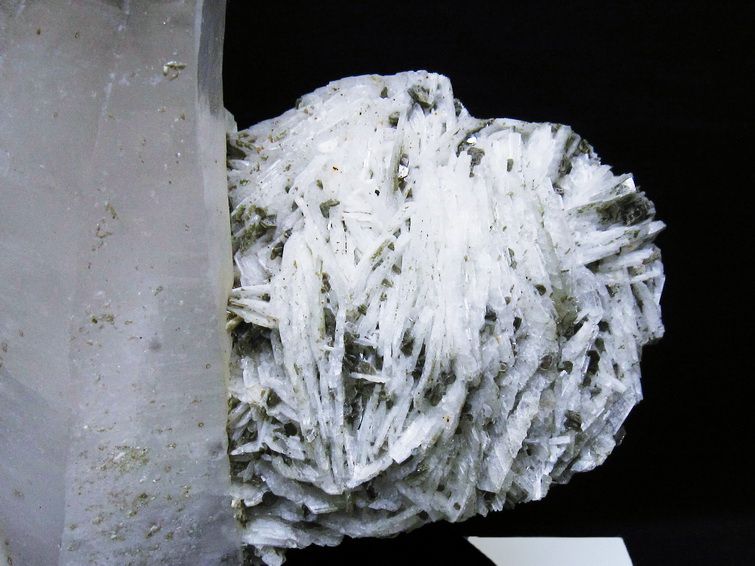 2.4Kg 雲母入り ヒマラヤ水晶 原石 [t501-4332] 2枚目