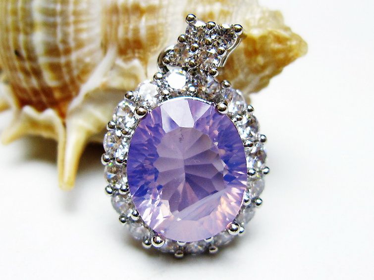 スコロライト（ラベンダークォーツ） ペンダント [T525-2210] 2枚目