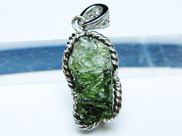 モルダバイト ペンダント [T525-2252] 2枚目