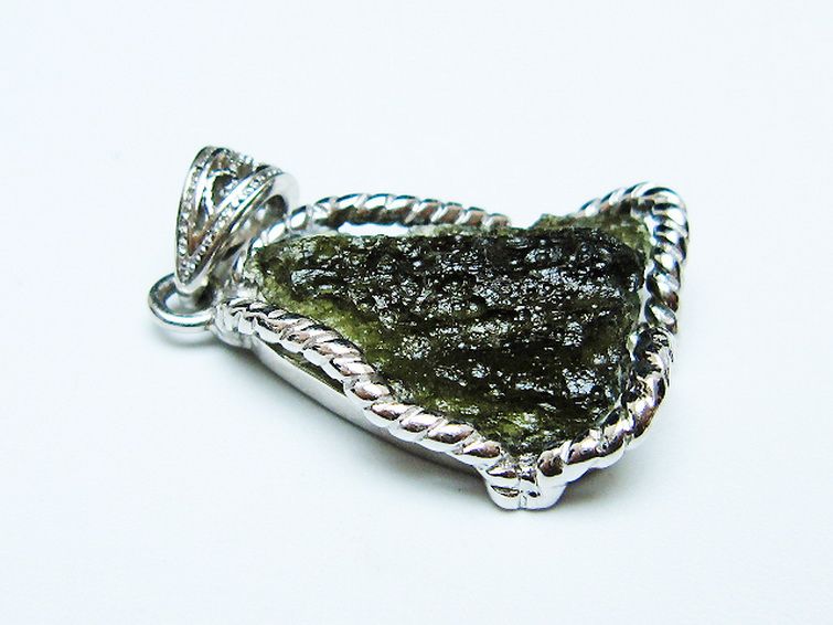 モルダバイト ペンダント [T525-2257] 3枚目