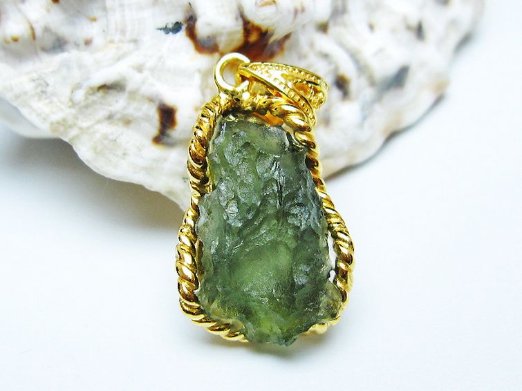 モルダバイト ペンダント [t525-2276]